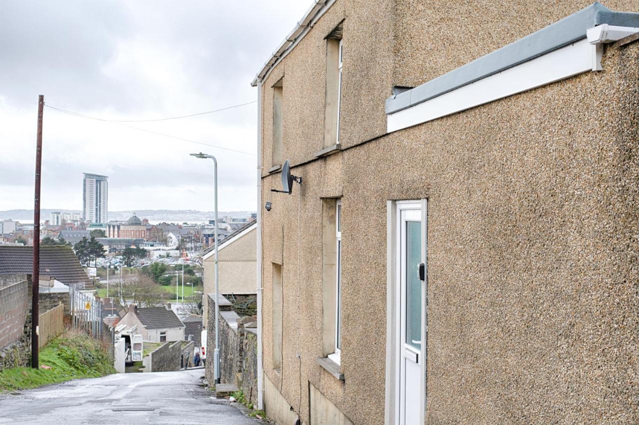 Parking, Smart Tv'S In All Rooms, Central Location Swansea Exterior foto
